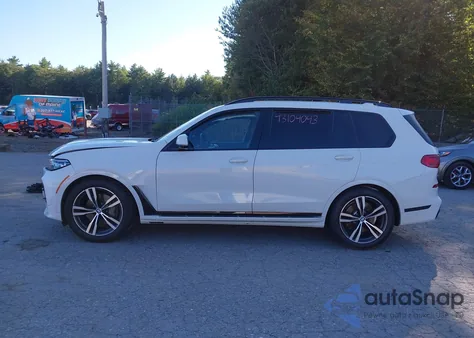 2020 BMW X7 xDrive40I z USA, uszkodzony, nr VIN 5UXCW2C08L9D12782